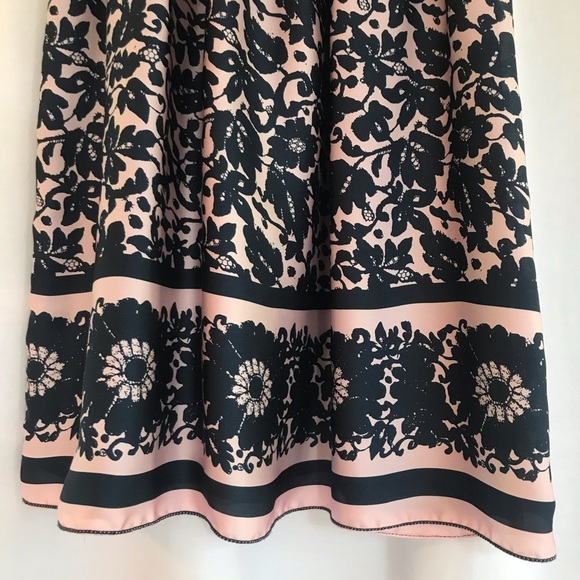4 for $35 🍄 Navy & Pink Satin Max Studio Pace Print Dress - Picture 6 of 11